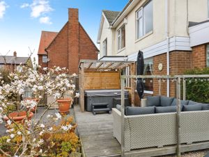 Photo 17- click for photo gallery